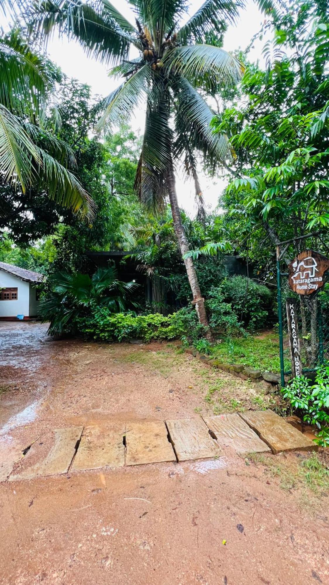 Kataragama Homestay Εξωτερικό φωτογραφία